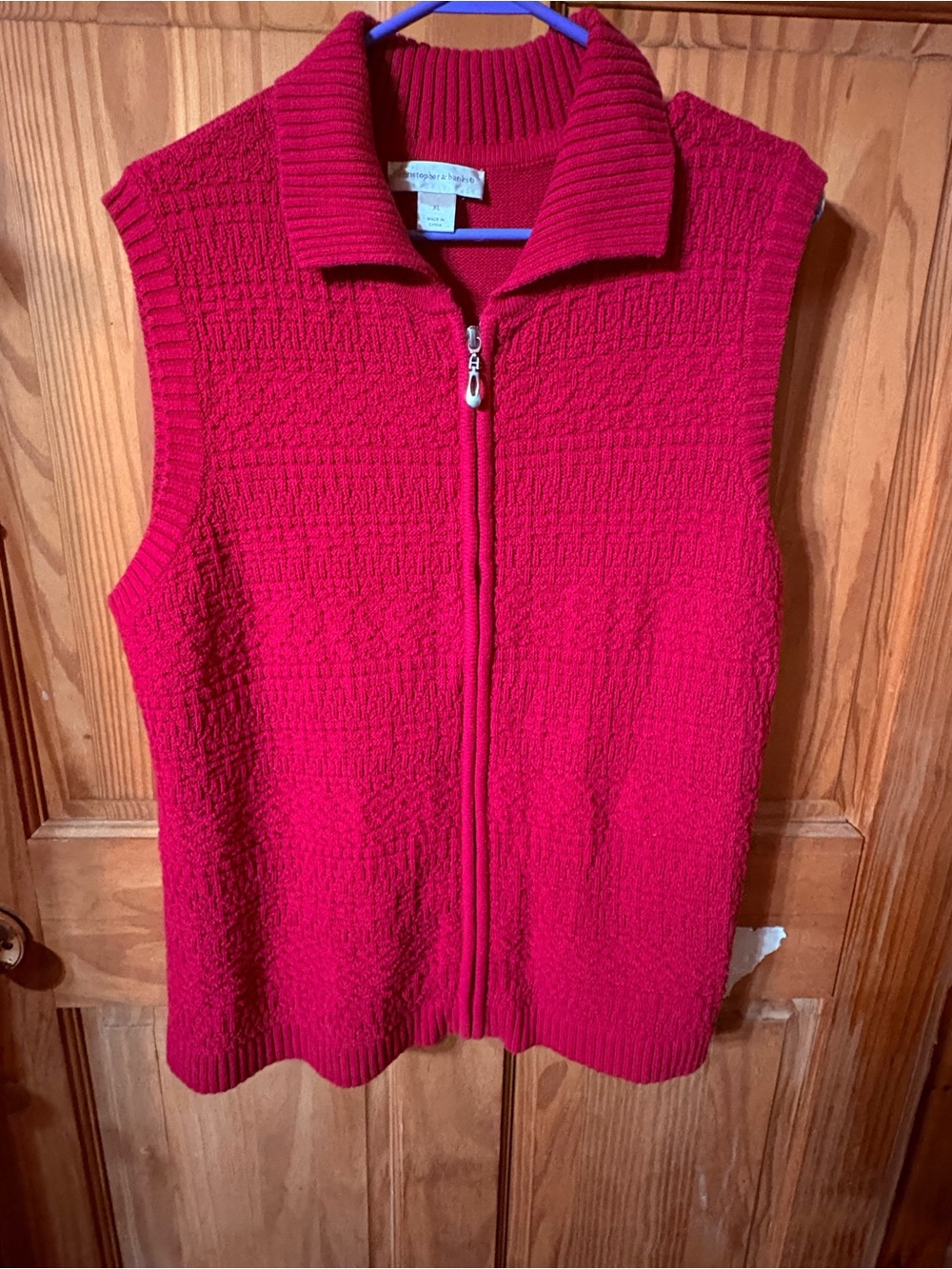 VEGAS_POSH
Christopher & Banks Red Knit Zip-Front Vest - Picture 2 of 3